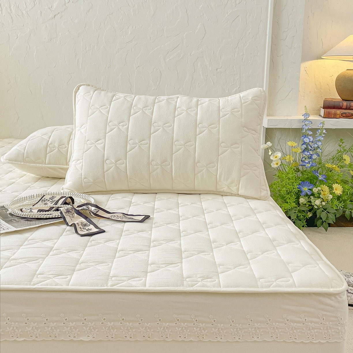 91家纺网 家纺一手货源 找家纺 豪选家纺 2025新款纯棉花边夹棉棉花床笠 花边床笠-柔煦米黄