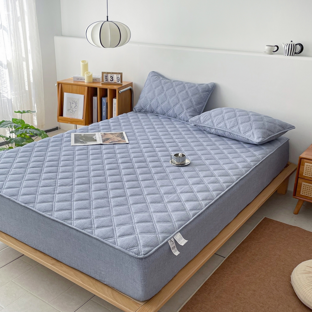 91家纺网 家纺一手货源 找家纺 豪选家纺 2025新款仿亚麻夹棉棉花床笠 水墨蓝