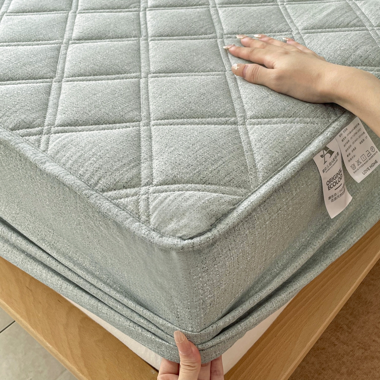 91家纺网 家纺一手货源 找家纺 豪选家纺 2025新款仿亚麻夹棉棉花床笠 青草绿