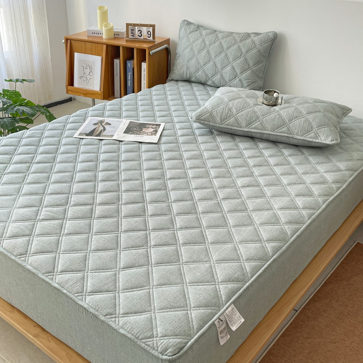 91家纺网 家纺一手货源 找家纺 豪选家纺 2025新款仿亚麻夹棉棉花床笠 青草绿