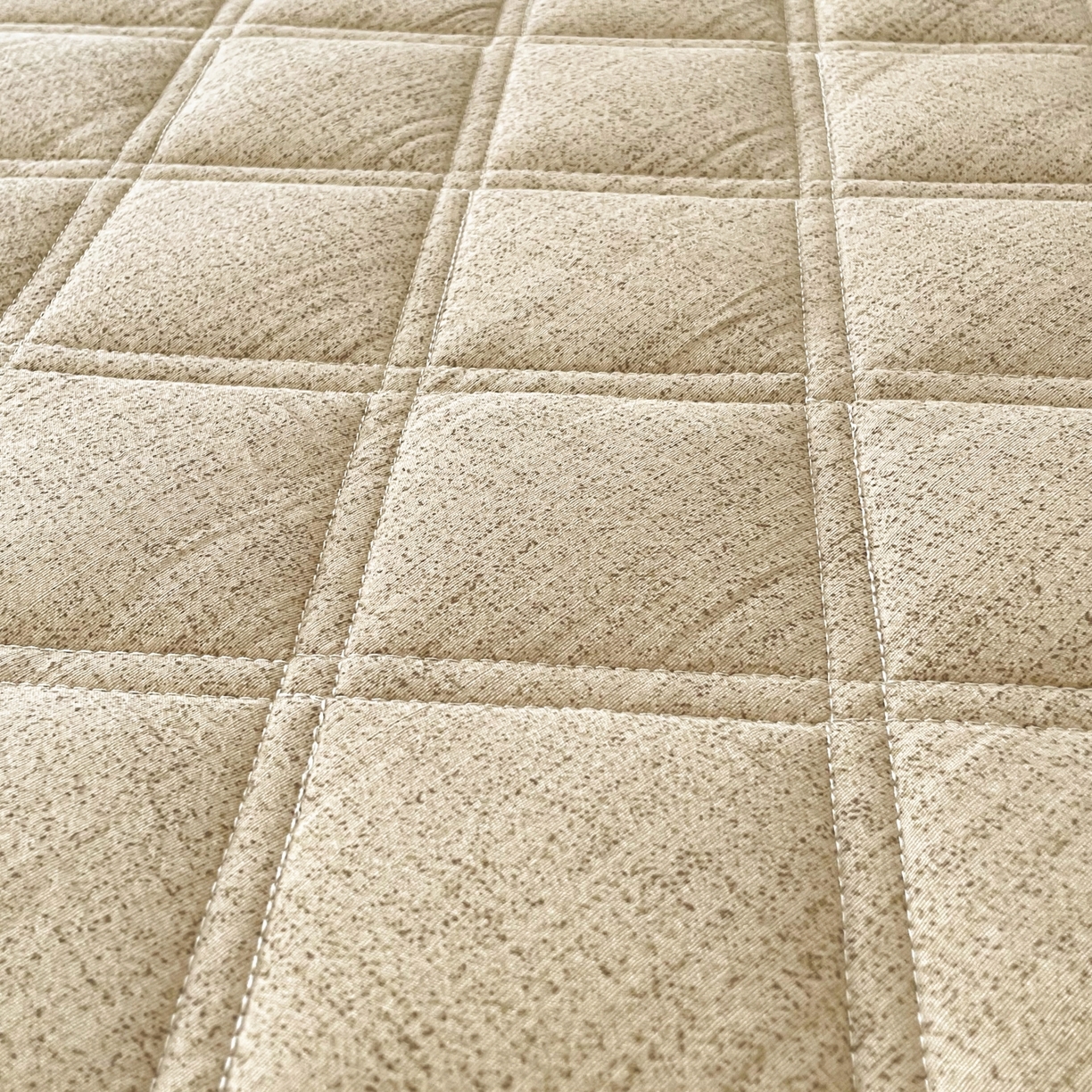 91家纺网 家纺一手货源 找家纺 豪选家纺 2025新款仿亚麻夹棉棉花床笠 卡其驼