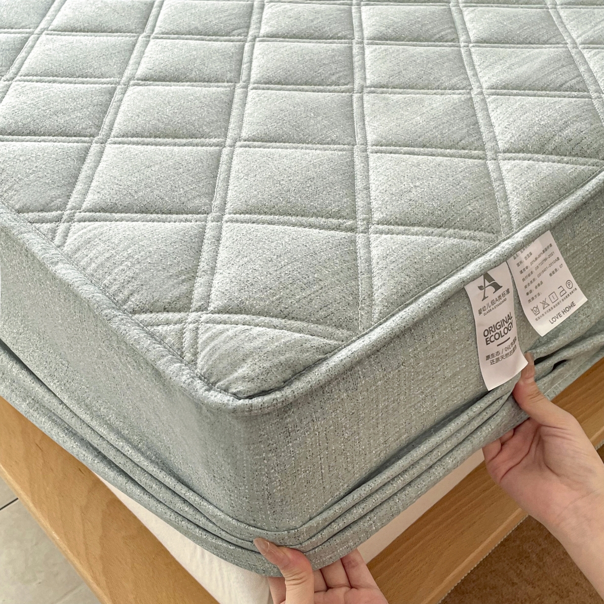 91家纺网 家纺一手货源 找家纺 豪选家纺 2025新款仿亚麻夹棉棉花床笠 青草绿