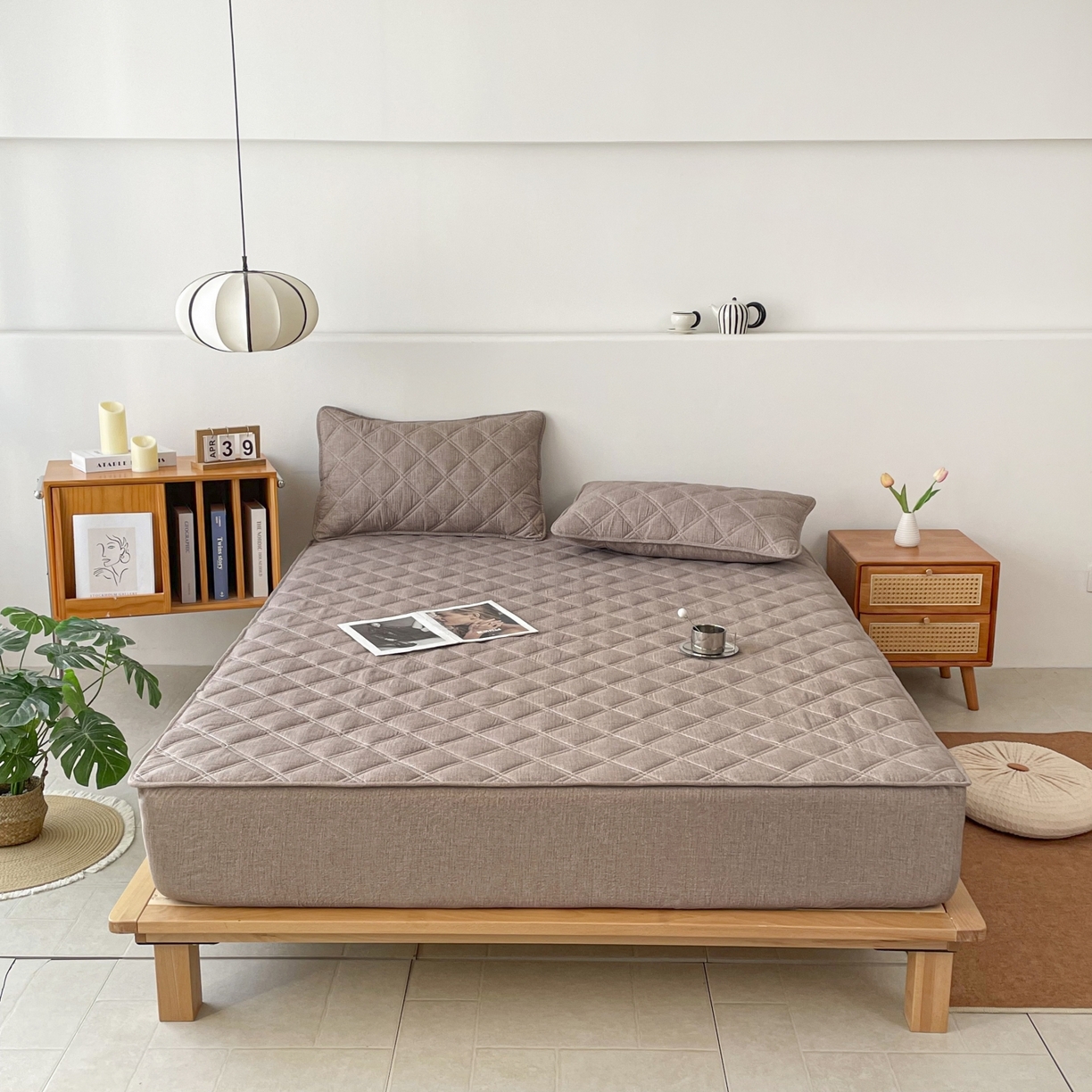 91家纺网 家纺一手货源 找家纺 豪选家纺 2025新款仿亚麻夹棉棉花床笠 丝雾棕