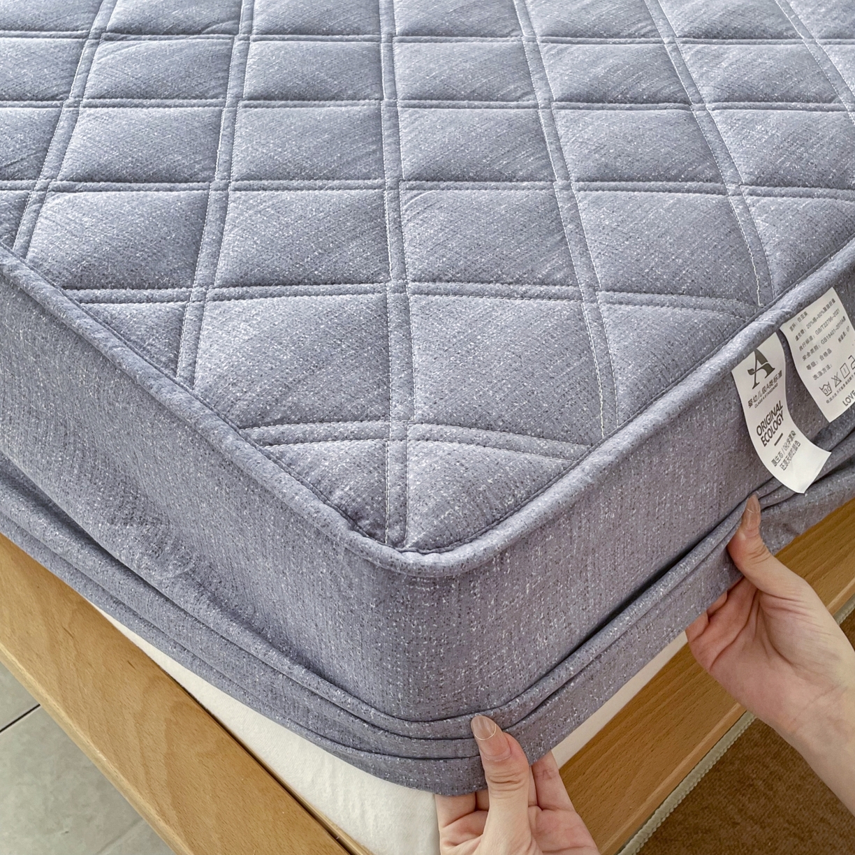 91家纺网 家纺一手货源 找家纺 豪选家纺 2025新款仿亚麻夹棉棉花床笠 暮云灰