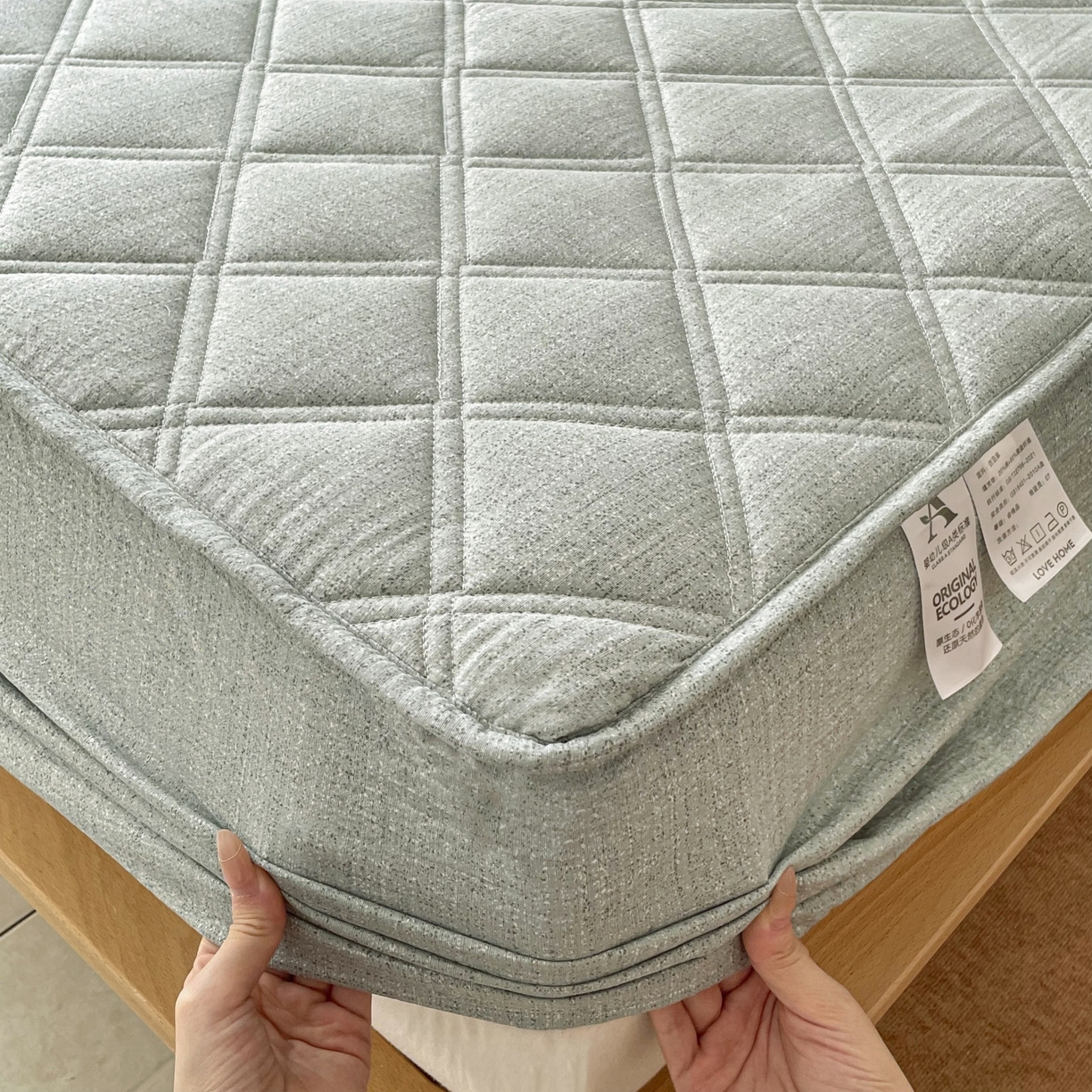 91家纺网 家纺一手货源 找家纺 豪选家纺 2025新款仿亚麻夹棉棉花床笠 青草绿