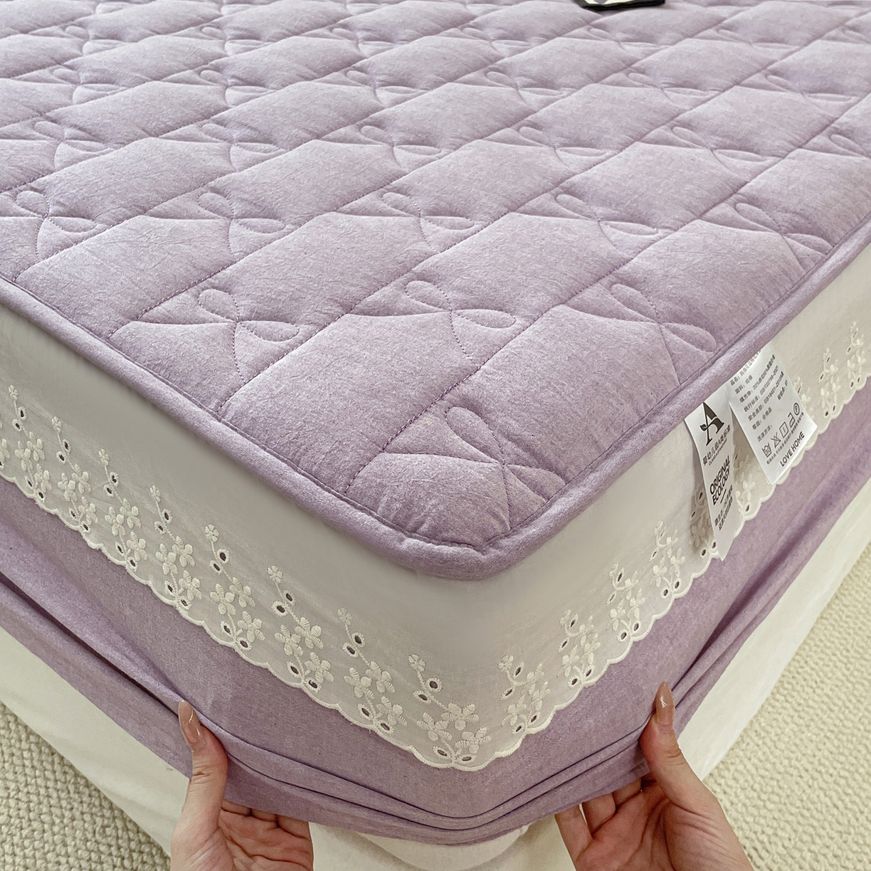 91家纺网 家纺一手货源 找家纺 豪选家纺 2025新款纯棉花边夹棉棉花床笠 花边床笠-紫韵幽梦