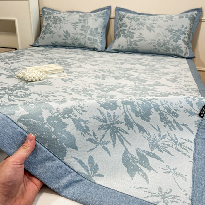 91家纺网 家纺一手货源 找家纺 宜代光年 2025新款冷凝丝可水洗提花凉感席 凉感繁花-蓝