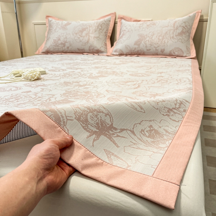 91家纺网 家纺一手货源 找家纺 宜代光年 2025新款冷凝丝可水洗提花凉感席 凉感牡丹-粉