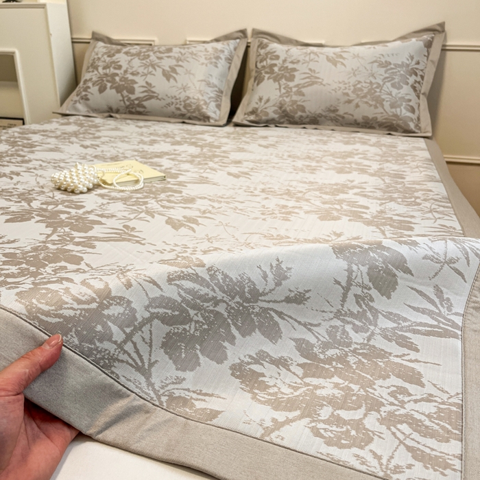 91家纺网 家纺一手货源 找家纺 宜代光年 2025新款冷凝丝可水洗提花凉感席 凉感繁花-咖