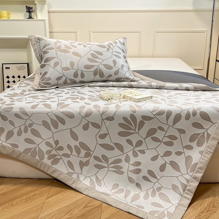 91家纺网 家纺一手货源 找家纺 宜代光年 2025新款冷凝丝可水洗提花凉感席 凉感叶繁-咖