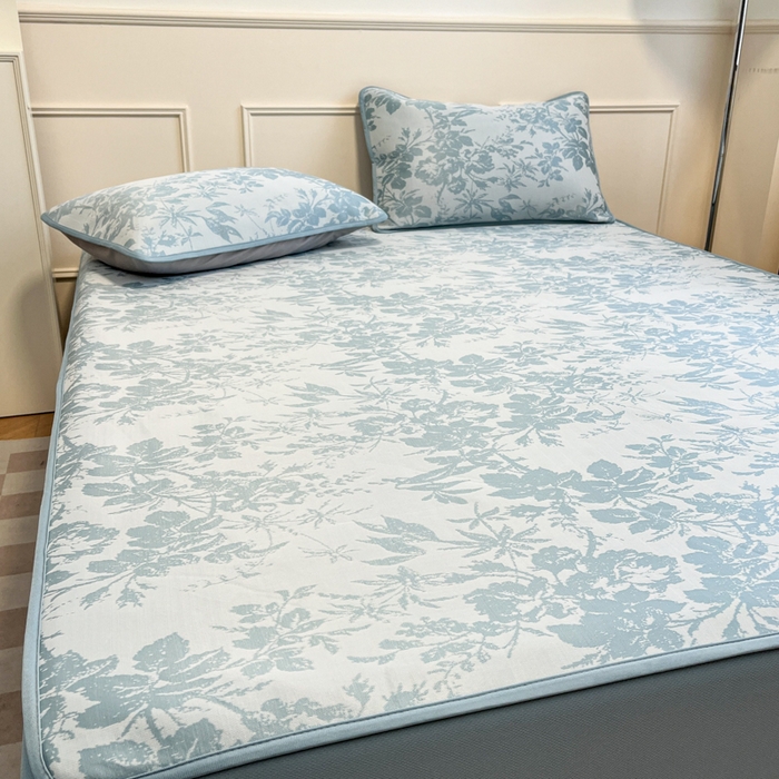 91家纺网 家纺一手货源 找家纺 宜代光年 2025新款冷凝丝可水洗提花凉感席 床笠-凉感繁花-蓝