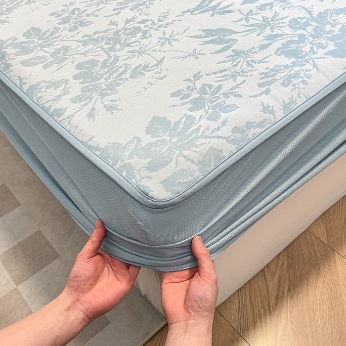 91家纺网 家纺一手货源 找家纺 宜代光年 2025新款冷凝丝可水洗提花凉感席 床笠-凉感繁花-蓝