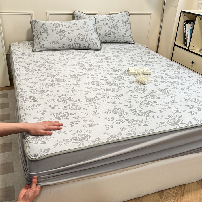 91家纺网 家纺一手货源 找家纺 宜代光年 2025新款冷凝丝可水洗提花凉感席 床笠-凉感陌上花开-灰