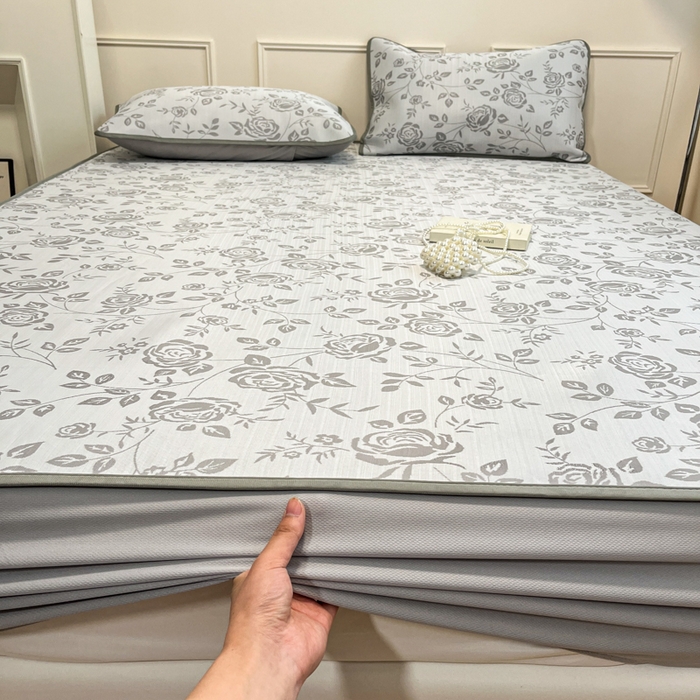 91家纺网 家纺一手货源 找家纺 宜代光年 2025新款冷凝丝可水洗提花凉感席 床笠-凉感陌上花开-灰