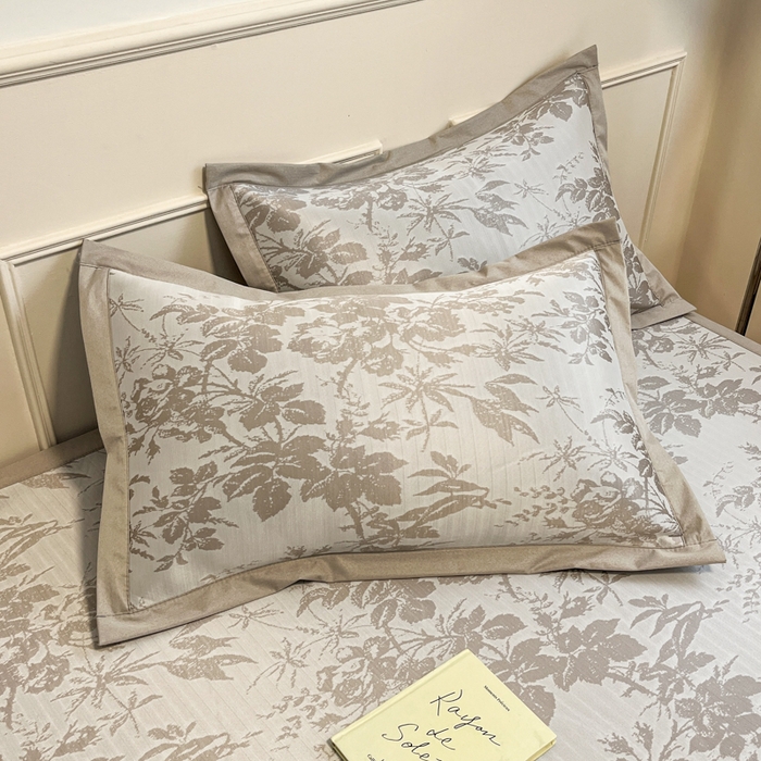 91家纺网 家纺一手货源 找家纺 宜代光年 2025新款冷凝丝可水洗提花凉感席 凉感繁花-咖