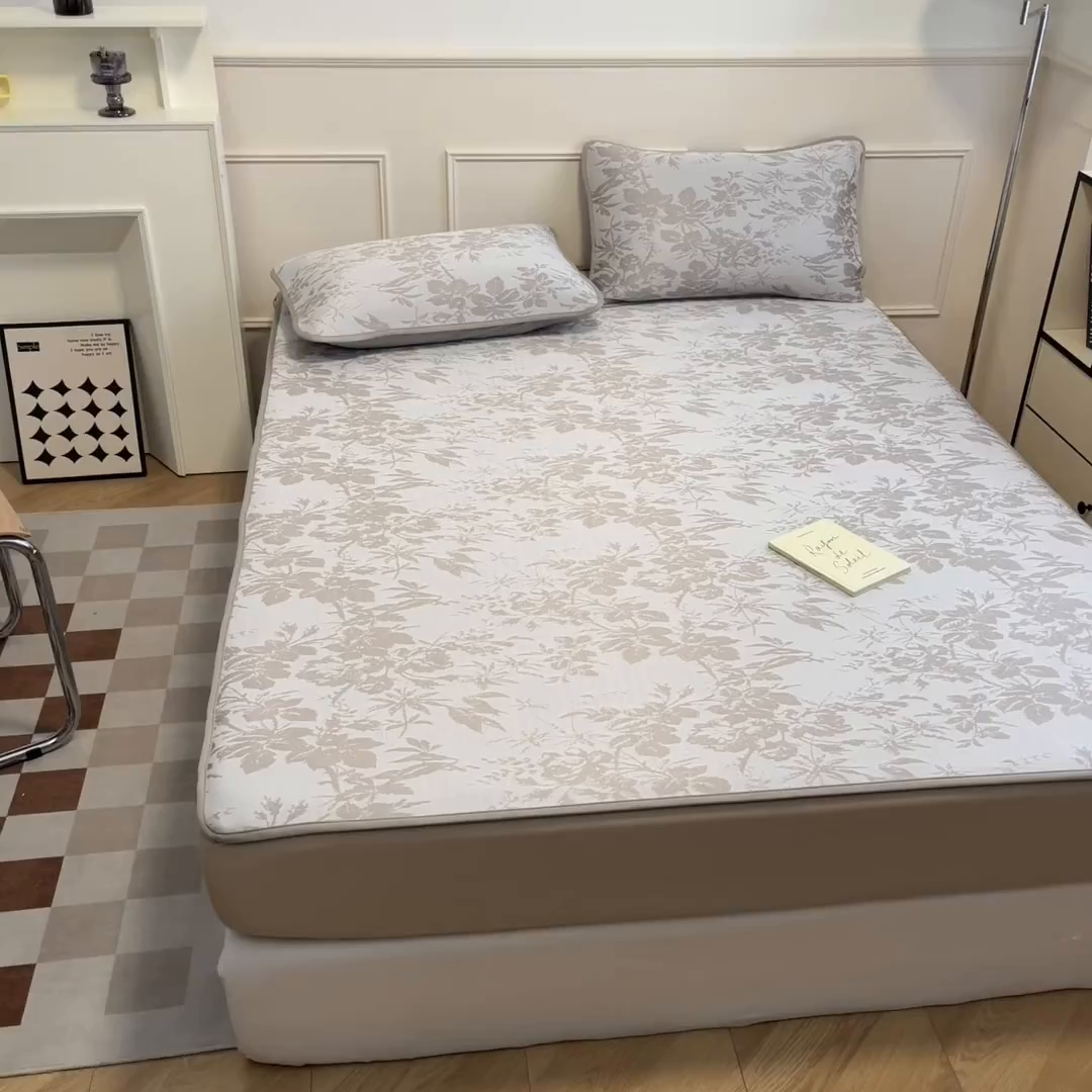 91家纺网 家纺一手货源 找家纺 宜代光年 2025新款冷凝丝可水洗提花凉感席 床笠-凉感繁花-咖