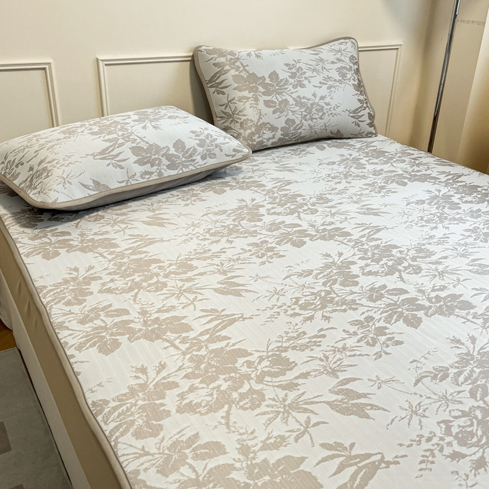 91家纺网 家纺一手货源 找家纺 宜代光年 2025新款冷凝丝可水洗提花凉感席 床笠-凉感繁花-咖