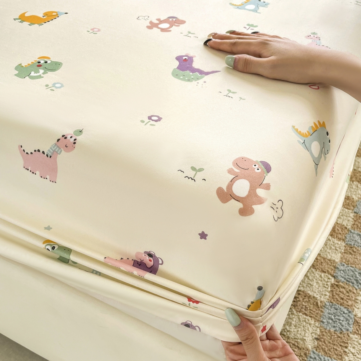 91家纺网 家纺一手货源 找家纺 豪选家纺 2025新款双层纱单层印花床笠 恐龙小世界