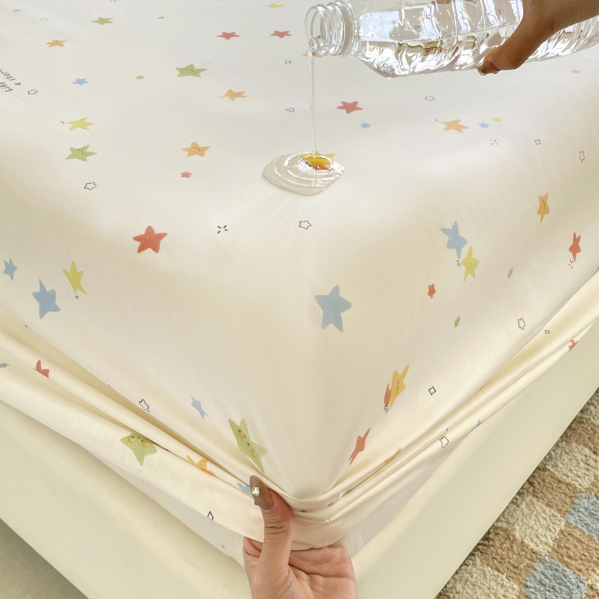 91家纺网 家纺一手货源 找家纺 豪选家纺 2025新款双层纱单层印花床笠 星趣小萌友