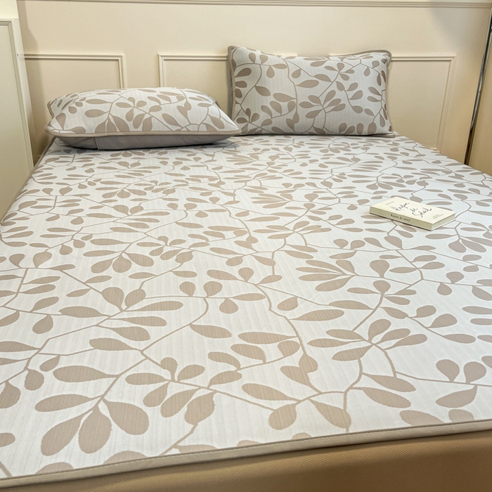 91家纺网 家纺一手货源 找家纺 宜代光年 2025新款冷凝丝可水洗提花凉感席 床笠-凉感叶繁-咖