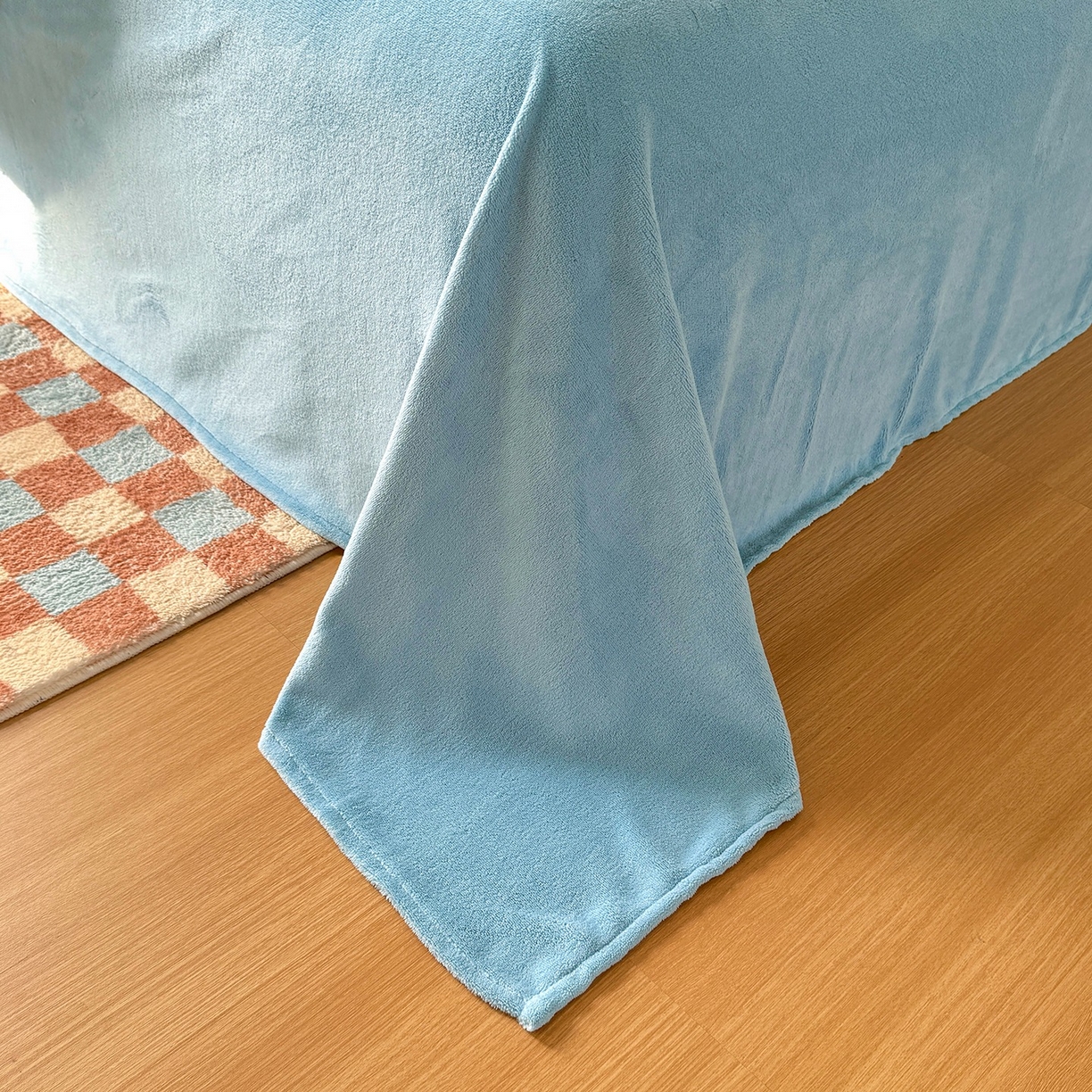 91家纺网 家纺一手货源 找家纺 十一家居 2025年新款A类云斜棉+牛奶绒春秋冬正反两用四件套—星漾系列 星漾-海盐狗狗