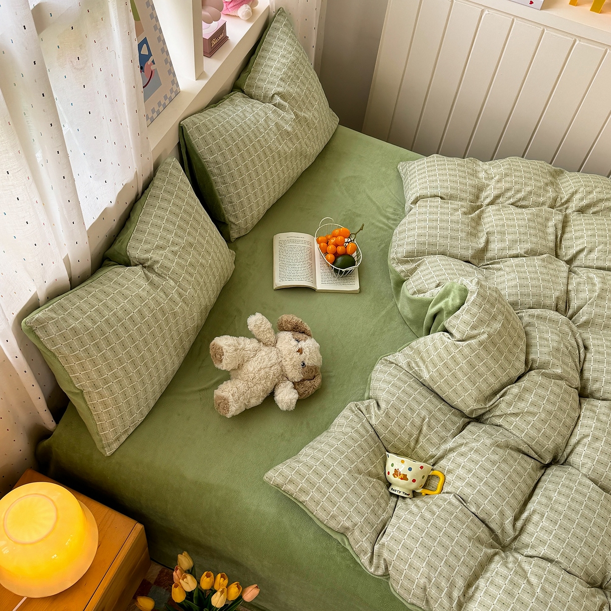 91家纺网 家纺一手货源 找家纺 十一家居 2025年新款A类云斜棉+牛奶绒春秋冬正反两用四件套—星漾系列 星漾-绿韵星辰