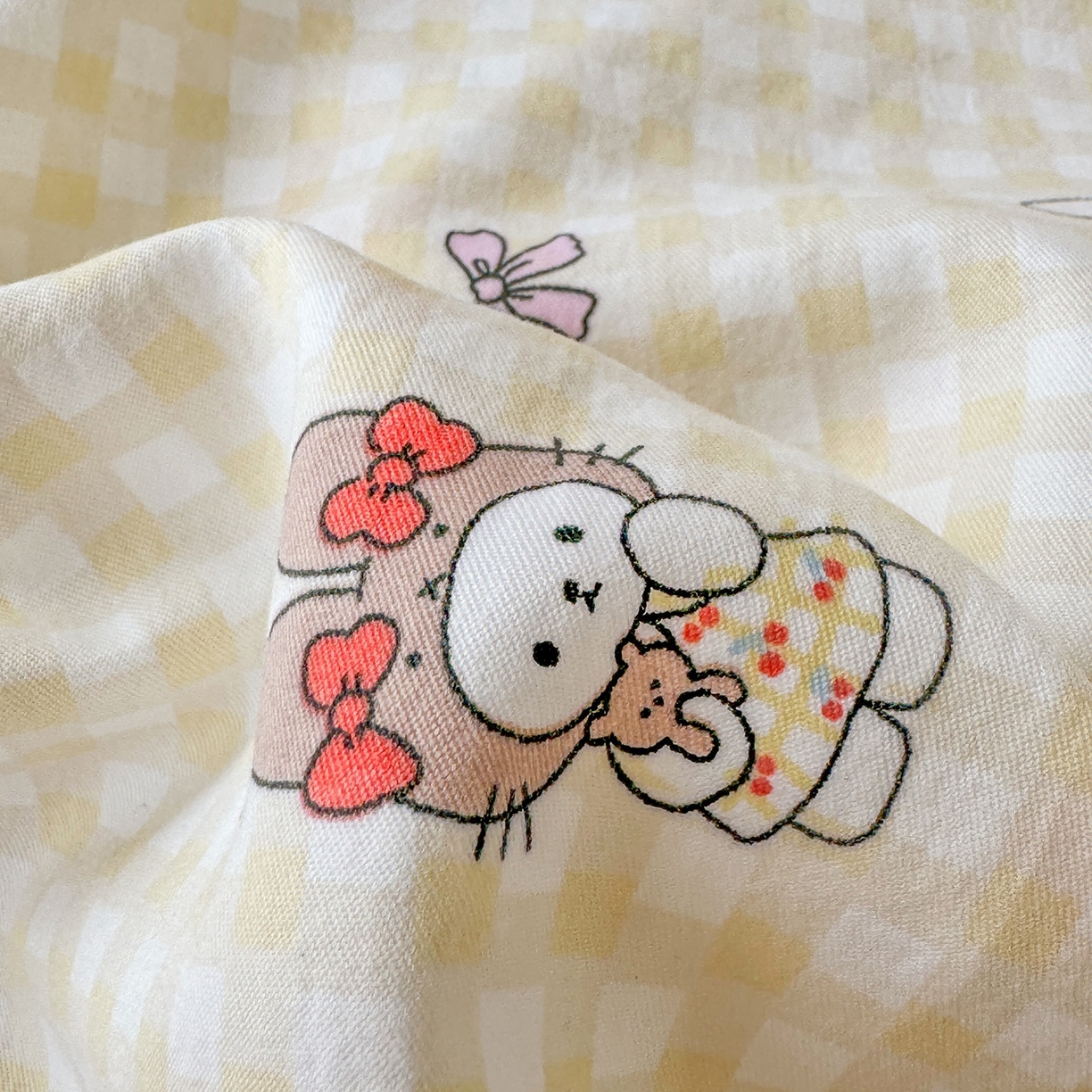 91家纺网 家纺一手货源 找家纺 十一家居 2025年新款A类云斜棉+牛奶绒春秋冬正反两用四件套—星漾系列 星漾-梦幻凯蒂