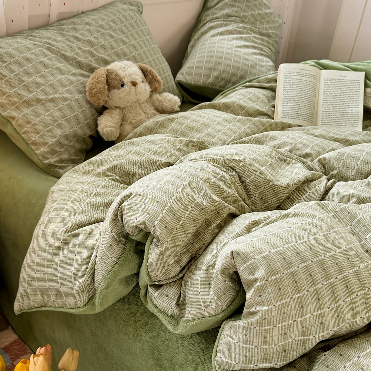 91家纺网 家纺一手货源 找家纺 十一家居 2025年新款A类云斜棉+牛奶绒春秋冬正反两用四件套—星漾系列 星漾-绿韵星辰