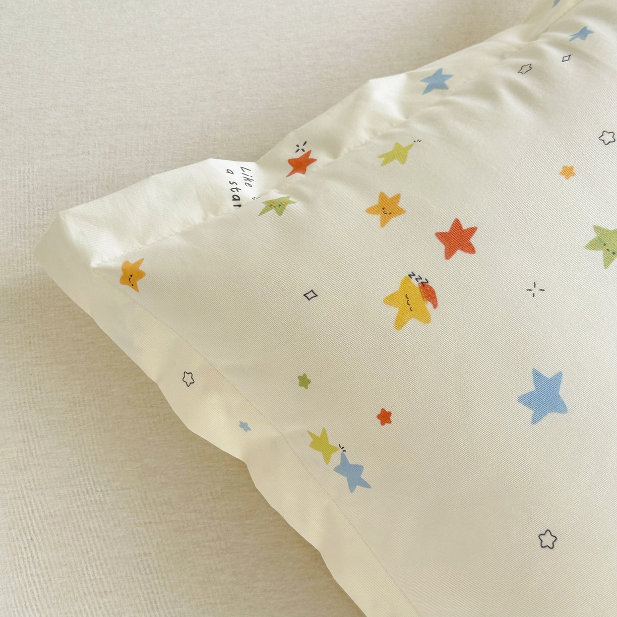 91家纺网 家纺一手货源 找家纺 豪选家纺 2025新款双层纱单层印花防水枕套 星趣小萌友