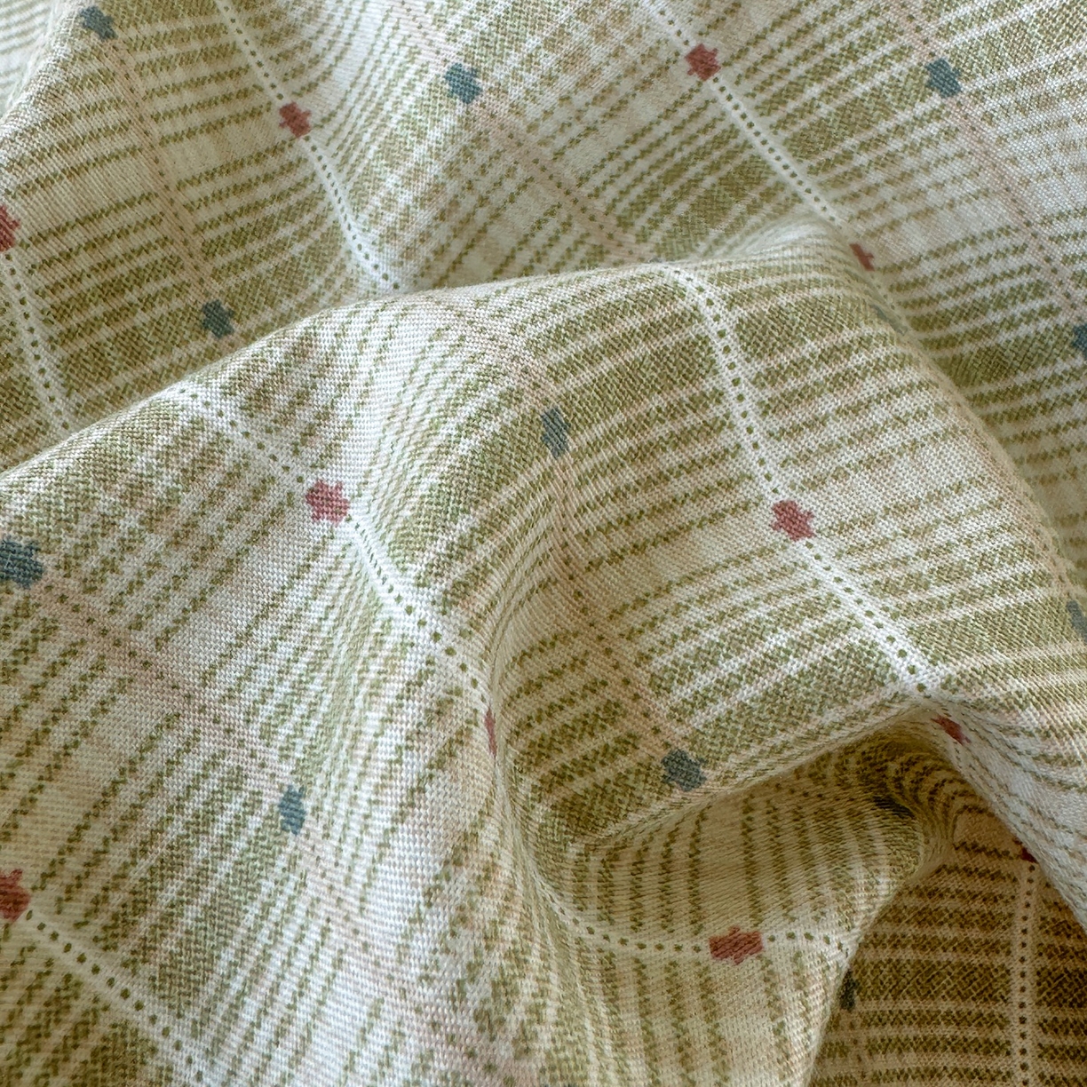 91家纺网 家纺一手货源 找家纺 十一家居 2025年新款A类云斜棉+牛奶绒春秋冬正反两用四件套—星漾系列 星漾-绿韵星辰