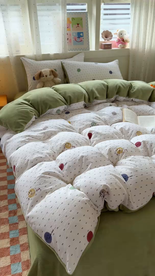 91家纺网 家纺一手货源 找家纺 十一家居 2025年新款A类云斜棉+牛奶绒春秋冬正反两用四件套—星漾系列 星漾-趣点萌宠