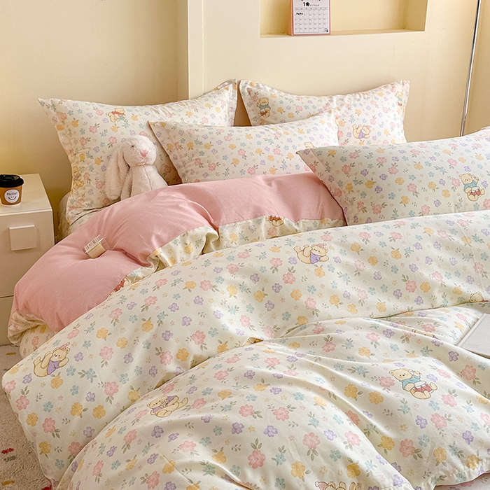 91家纺网 家纺一手货源 找家纺 绵庭家纺 2025新款秋季全棉印花单品被套 维尼花海