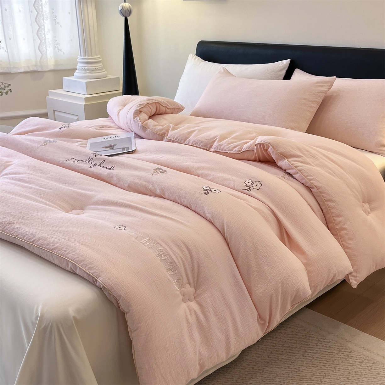 91家纺网 家纺一手货源 找家纺 宝士康家纺 2025新品麻绳款绣花皱皱被 春秋被/被芯/冬被/跨境外贸 粉色