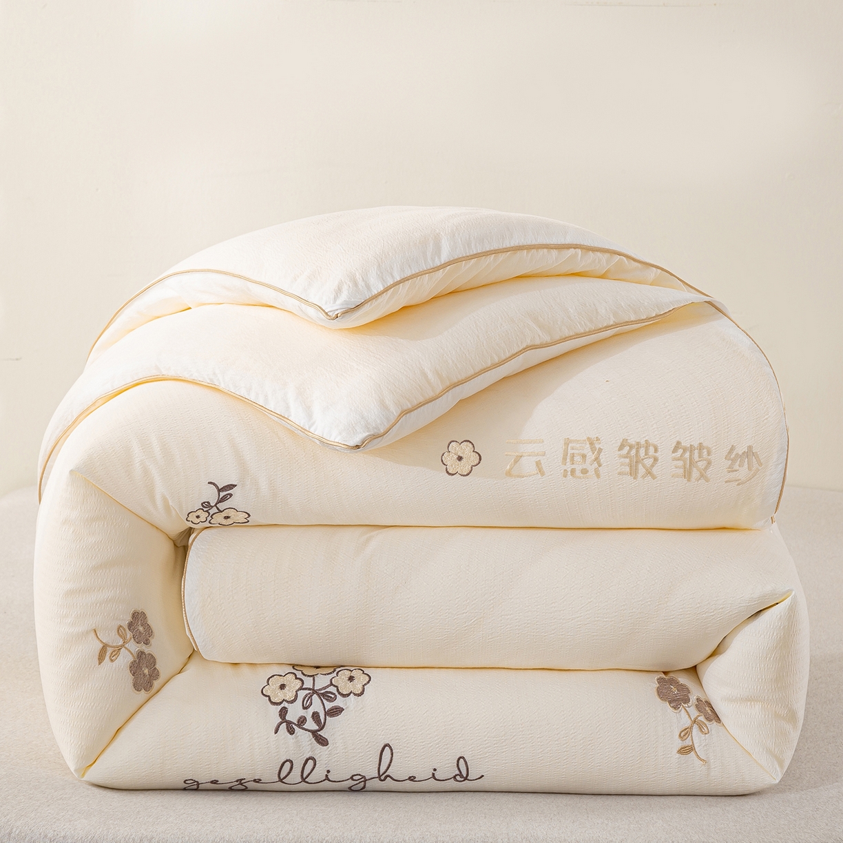 91家纺网 家纺一手货源 找家纺 宝士康家纺 2025新品麻绳款绣花皱皱被 春秋被/被芯/冬被/跨境外贸 白色