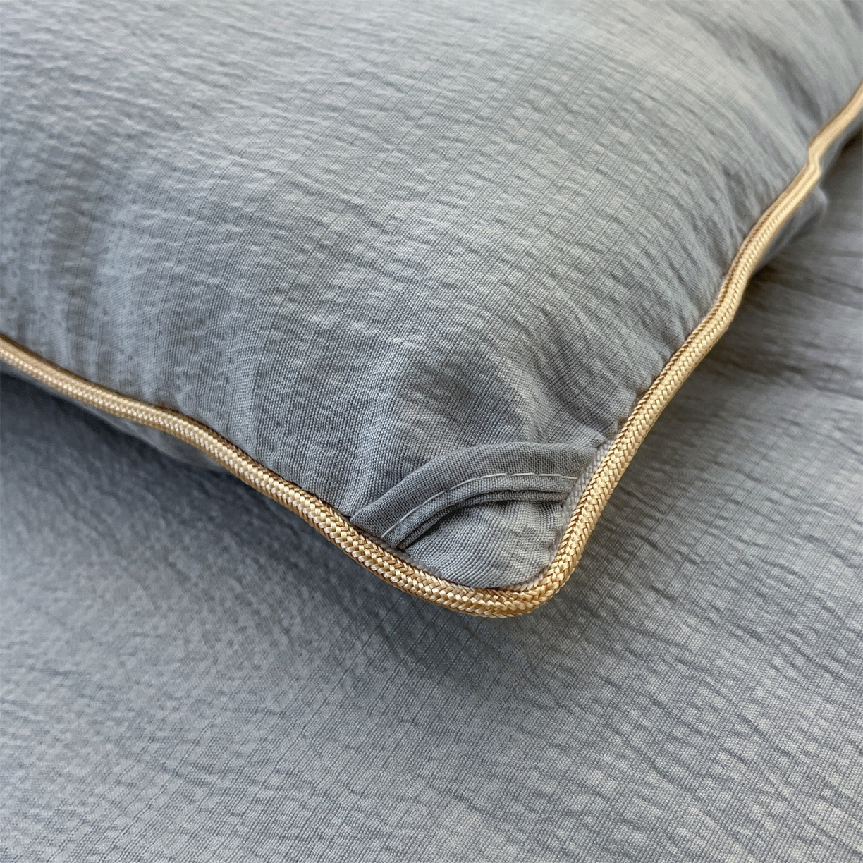 91家纺网 家纺一手货源 找家纺 宝士康家纺 2025新品麻绳款绣花皱皱被 春秋被/被芯/冬被/跨境外贸 浅灰