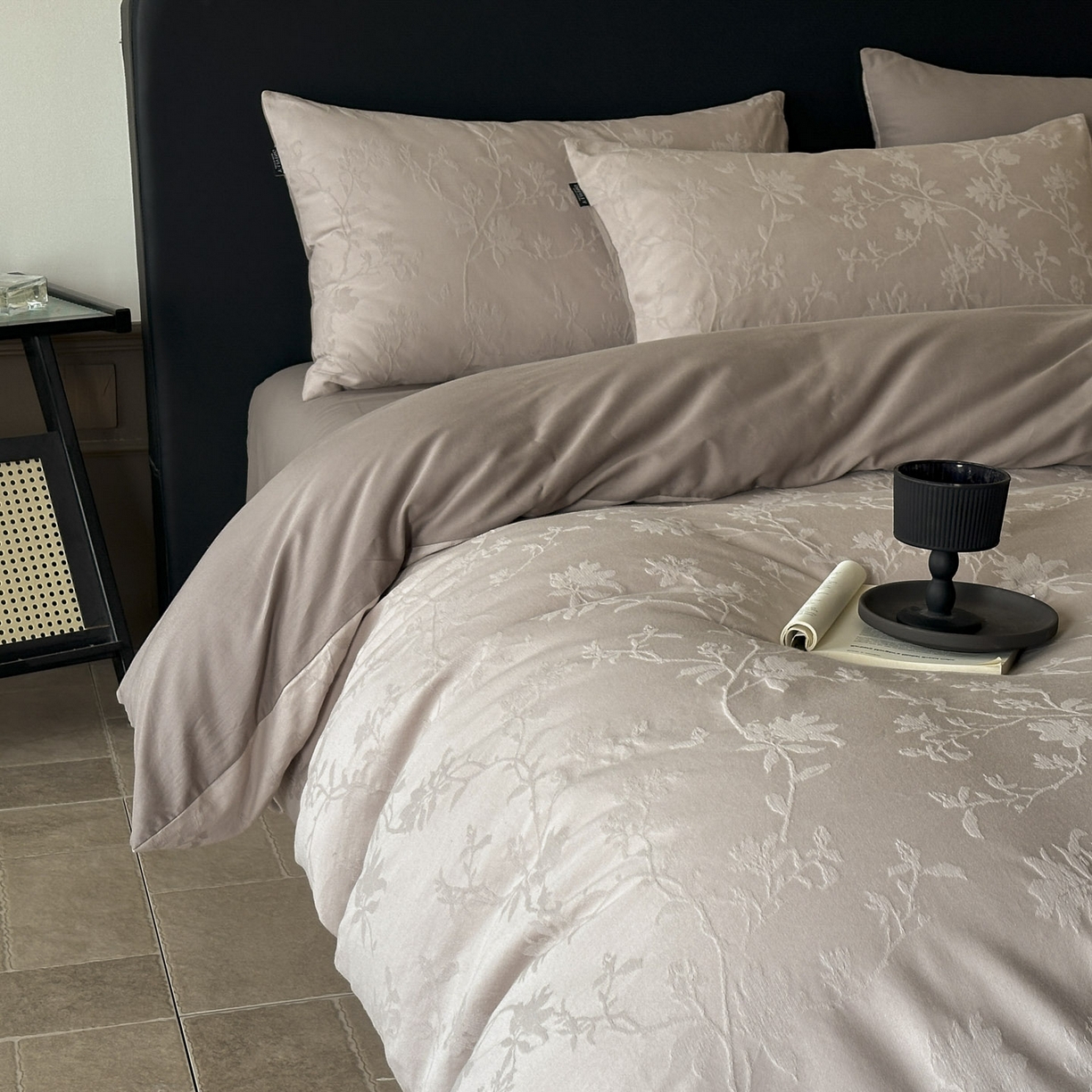 宜代光年 2025新款厚织全棉大提花系列四件套 花影-浅咖