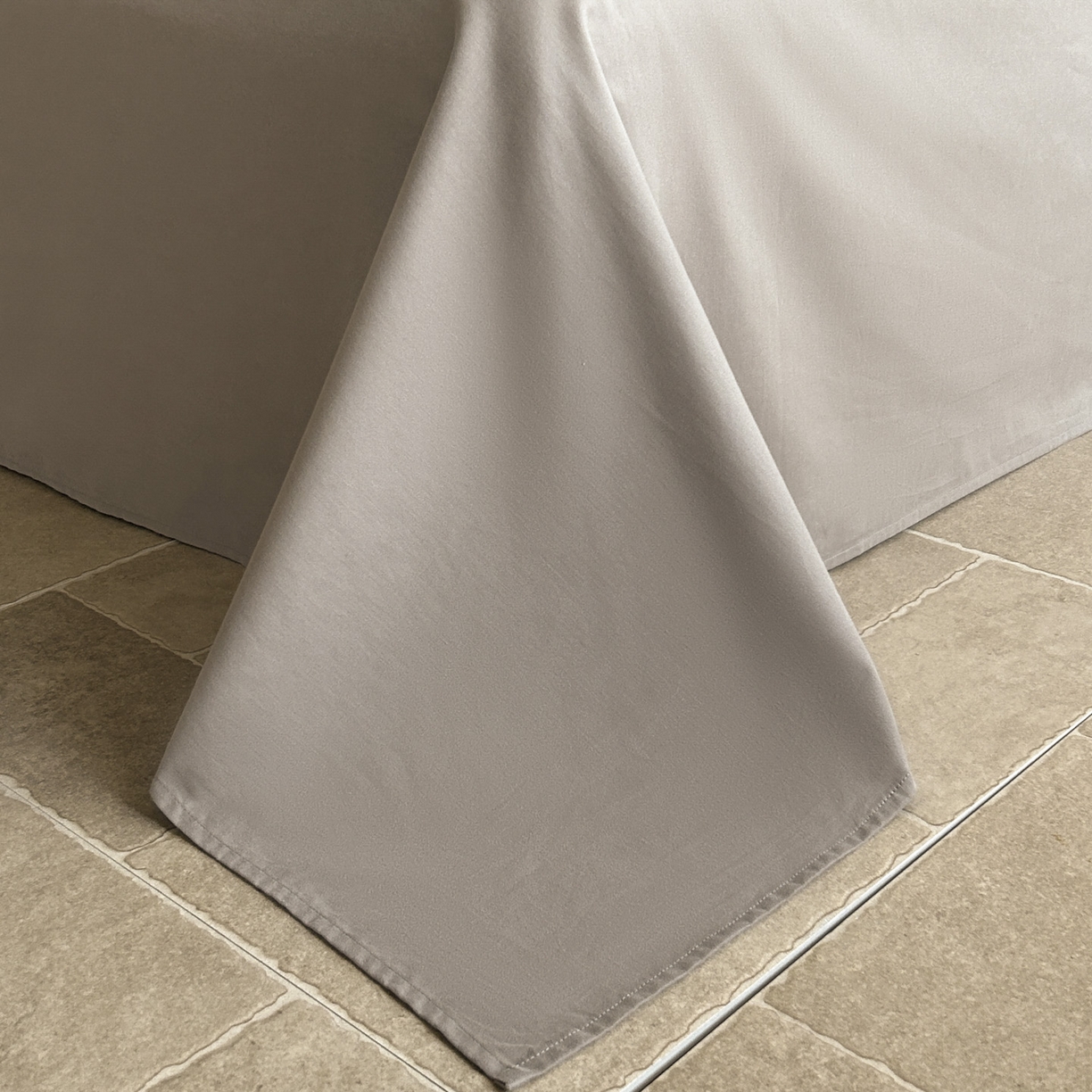 91家纺网 家纺一手货源 找家纺 宜代光年 2025新款厚织全棉大提花系列四件套 花影-浅咖