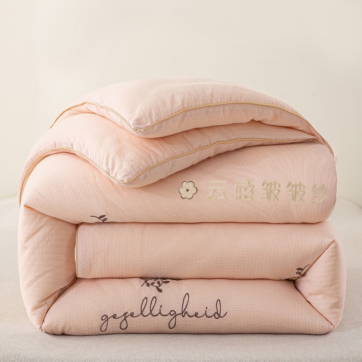 91家纺网 家纺一手货源 找家纺 梵克保罗 2025新品麻绳款绣花皱皱被 春秋被/被芯/冬被/跨境外贸 粉色