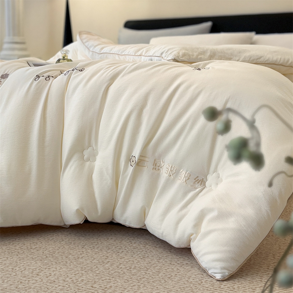 91家纺网 家纺一手货源 找家纺 梵克保罗 2025新品麻绳款绣花皱皱被 春秋被/被芯/冬被/跨境外贸 白色
