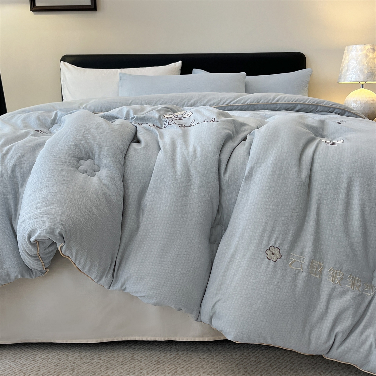 91家纺网 家纺一手货源 找家纺 梵克保罗 2025新品麻绳款绣花皱皱被 春秋被/被芯/冬被/跨境外贸 浅灰