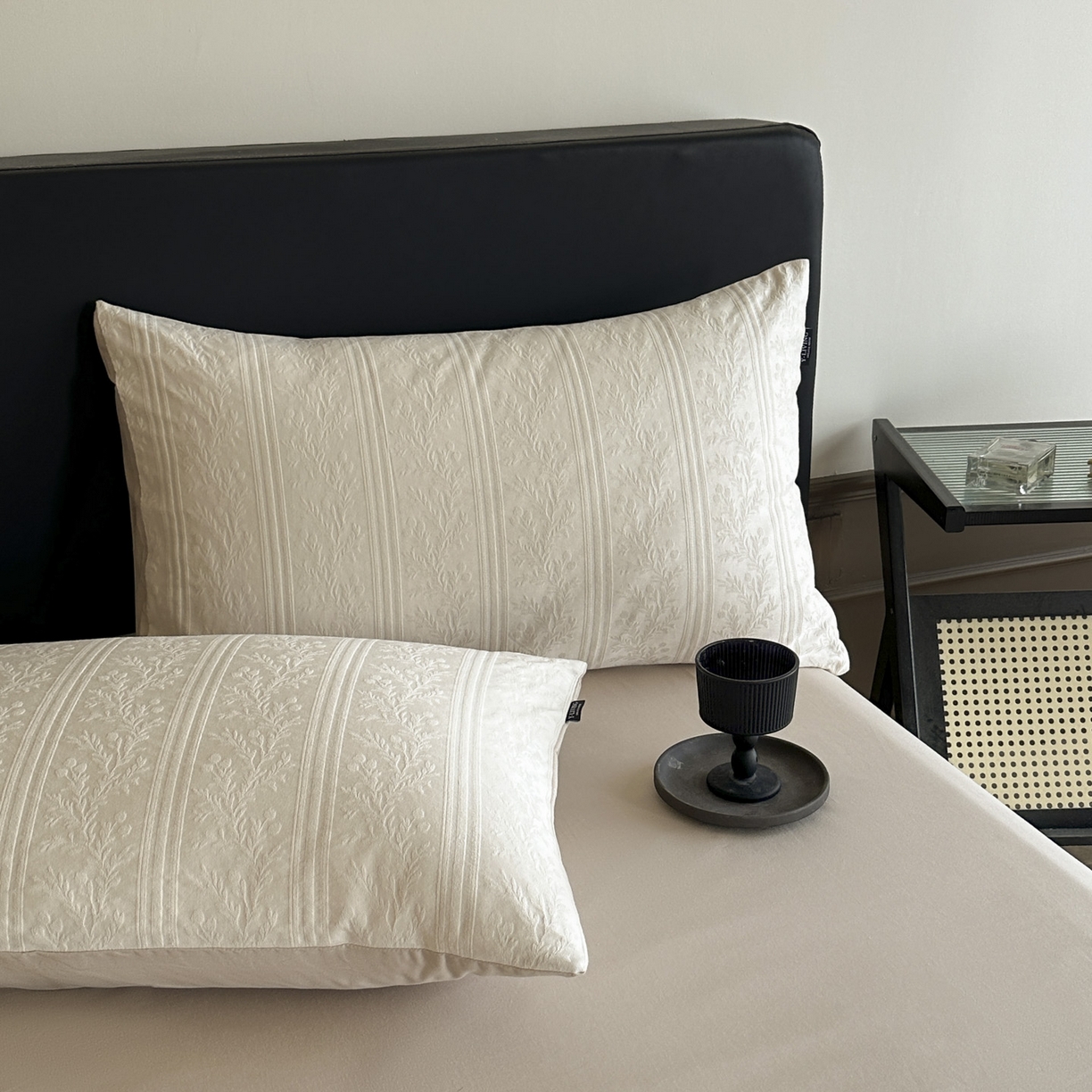 91家纺网 家纺一手货源 找家纺 宜代光年 2025新款厚织全棉大提花系列四件套 森蔓-奶白