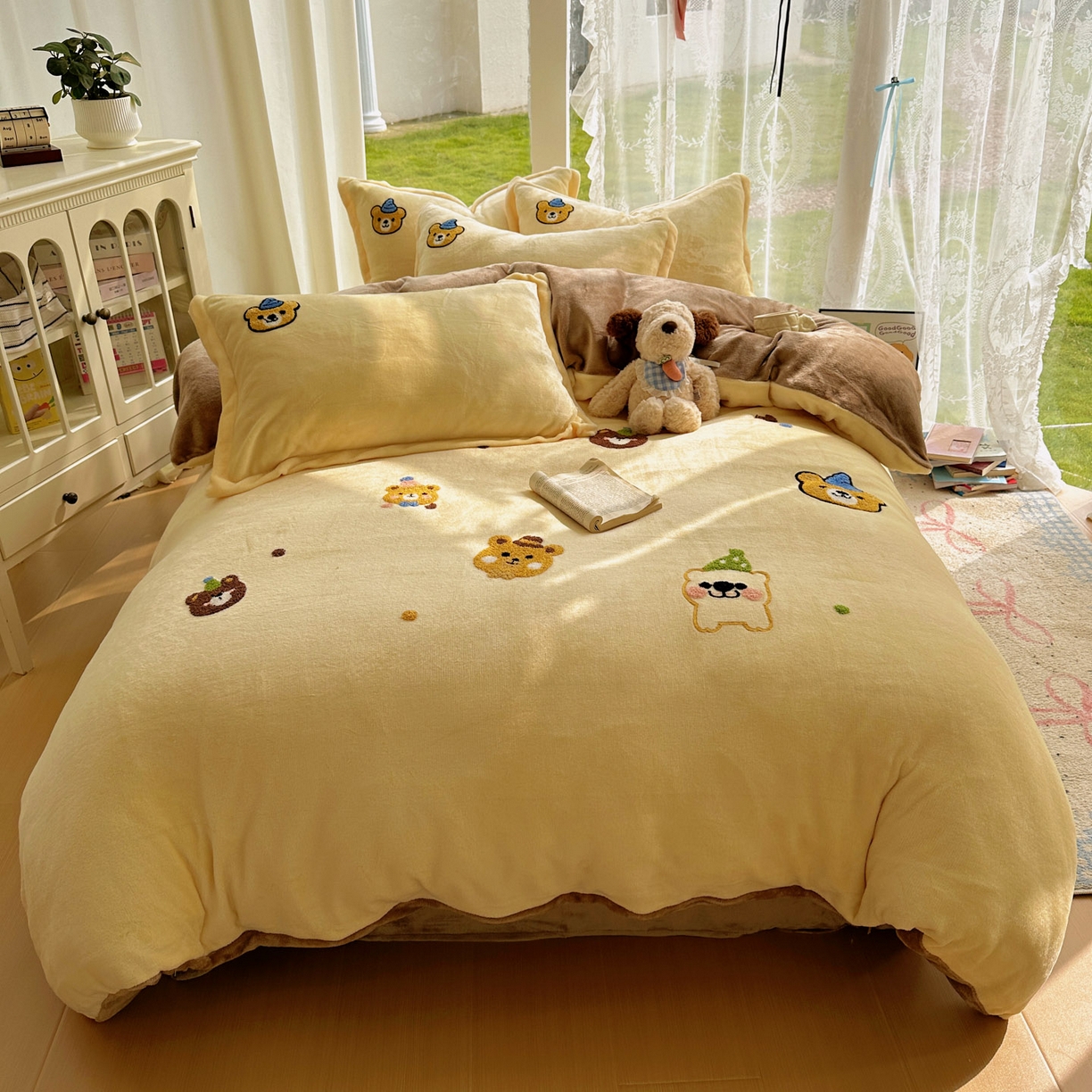 91家纺网 家纺一手货源 找家纺 梵克保罗 2025新款A类牛奶绒毛巾绣四件套（包含买家秀） 趣味熊-黄+咖