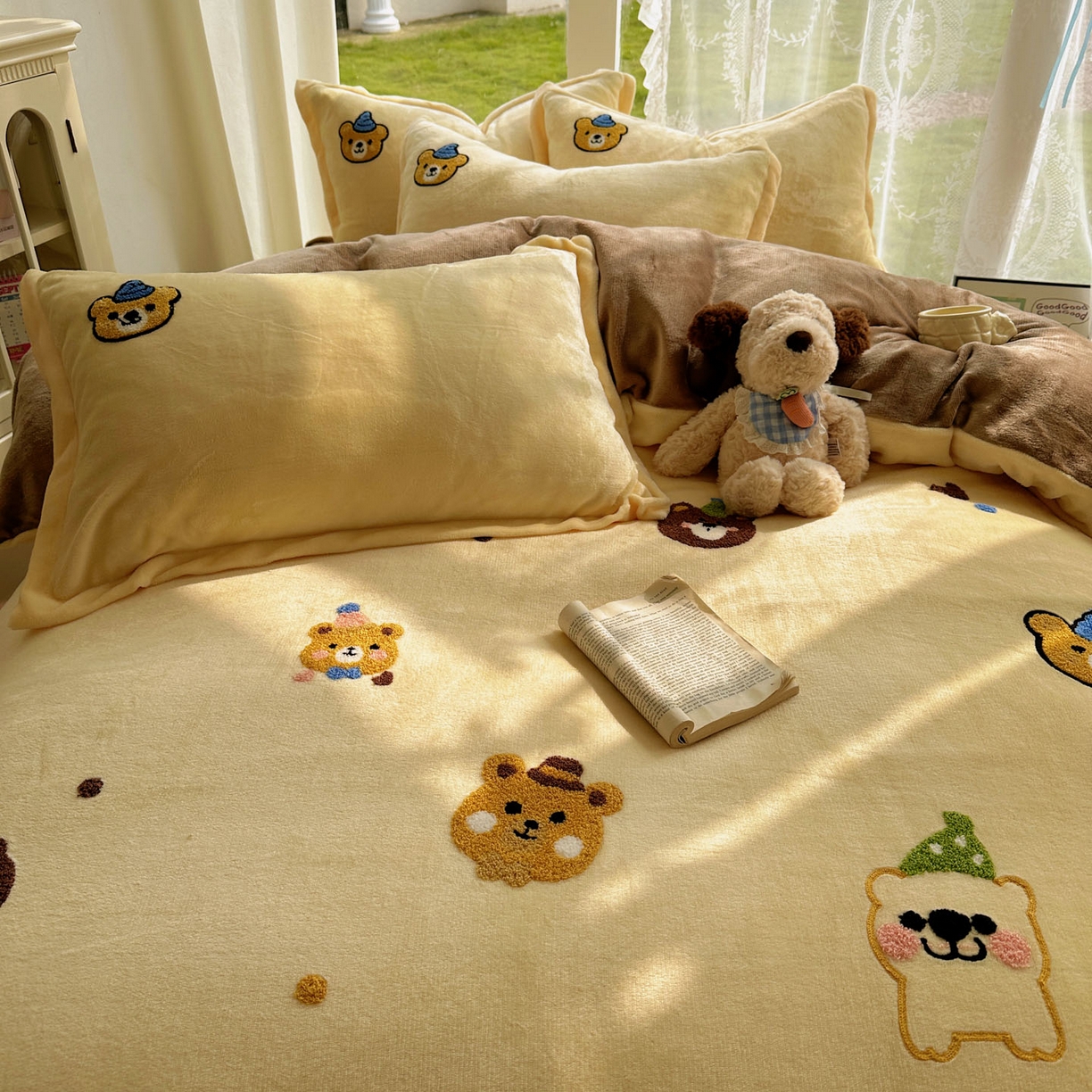 91家纺网 家纺一手货源 找家纺 梵克保罗 2025新款A类牛奶绒毛巾绣四件套（包含买家秀） 趣味熊-黄+咖