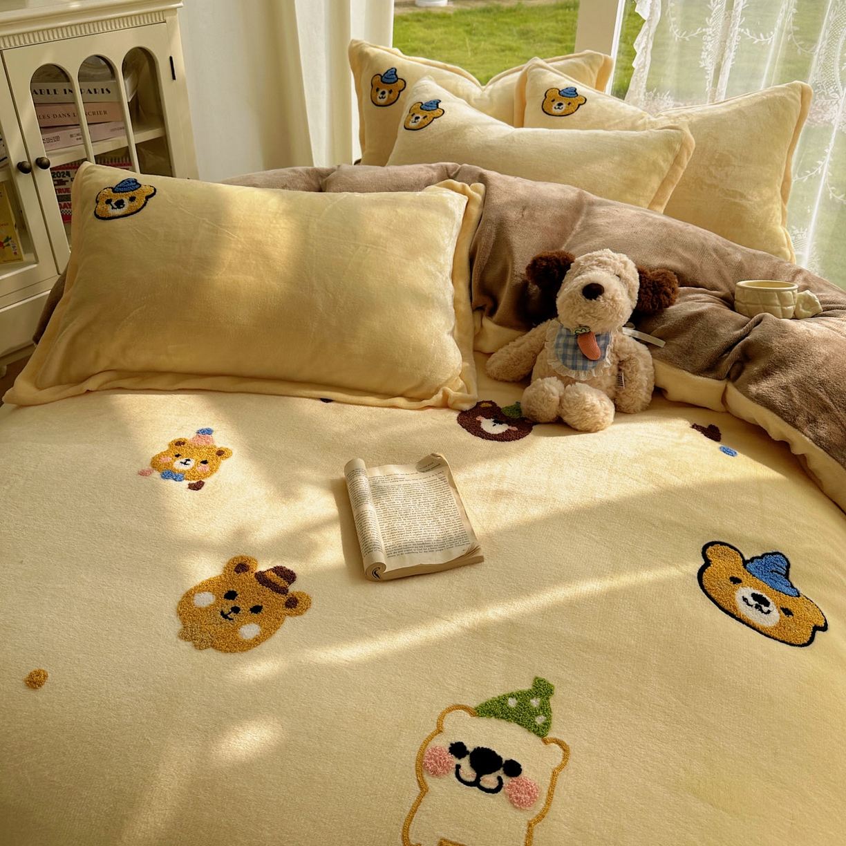 91家纺网 家纺一手货源 找家纺 梵克保罗 2025新款A类牛奶绒毛巾绣四件套（包含买家秀） 趣味熊-黄+咖