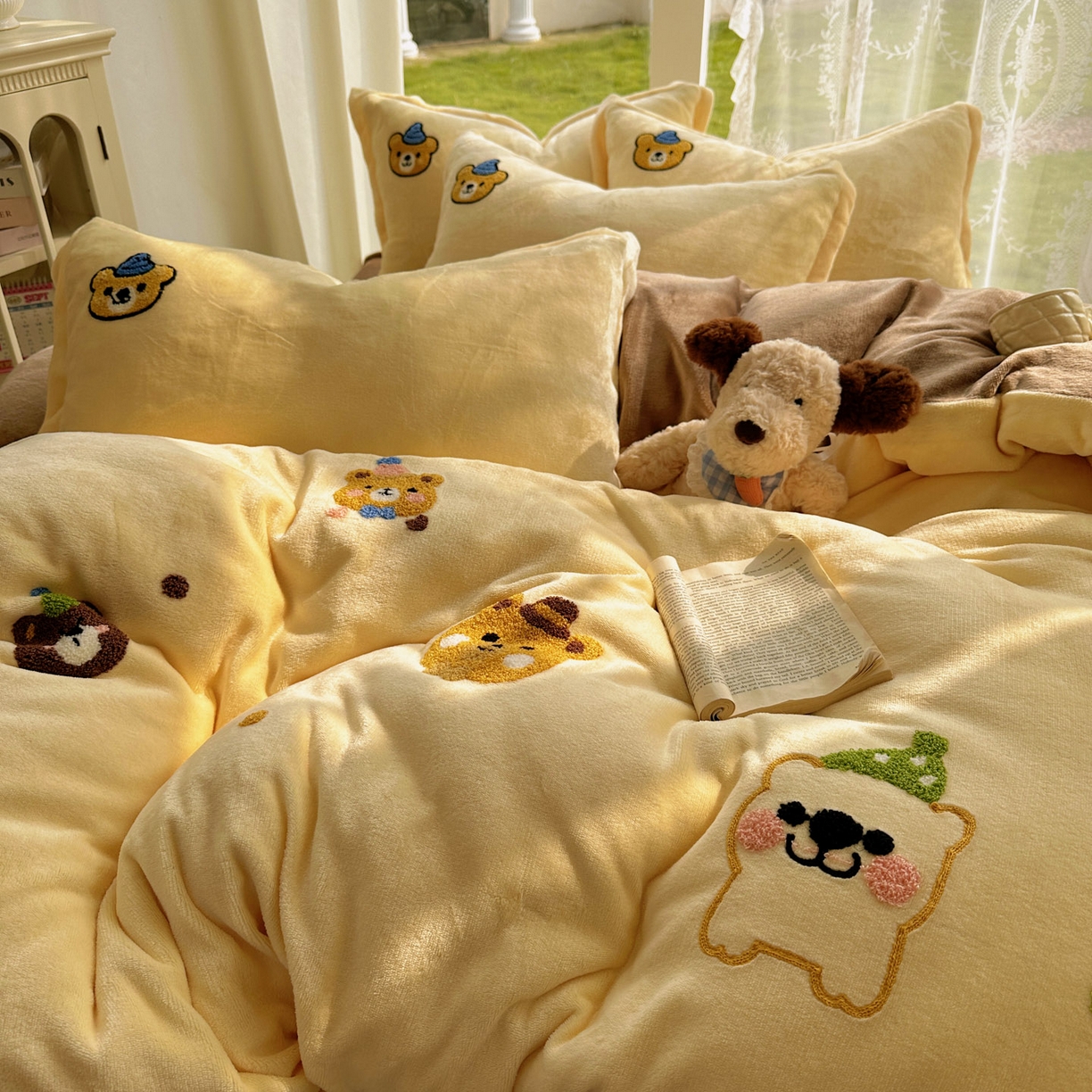 91家纺网 家纺一手货源 找家纺 梵克保罗 2025新款A类牛奶绒毛巾绣四件套（包含买家秀） 趣味熊-黄+咖