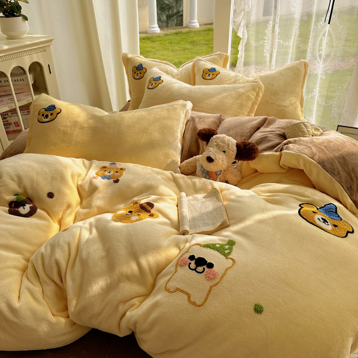 91家纺网 家纺一手货源 找家纺 梵克保罗 2025新款A类牛奶绒毛巾绣四件套（包含买家秀） 趣味熊-黄+咖