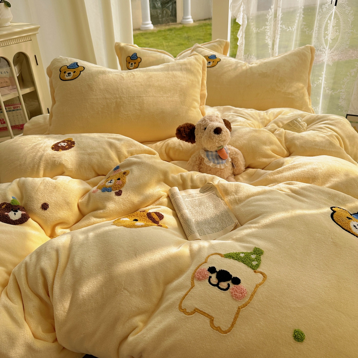 91家纺网 家纺一手货源 找家纺 梵克保罗 2025新款A类牛奶绒毛巾绣四件套（包含买家秀） 趣味熊-黄+咖