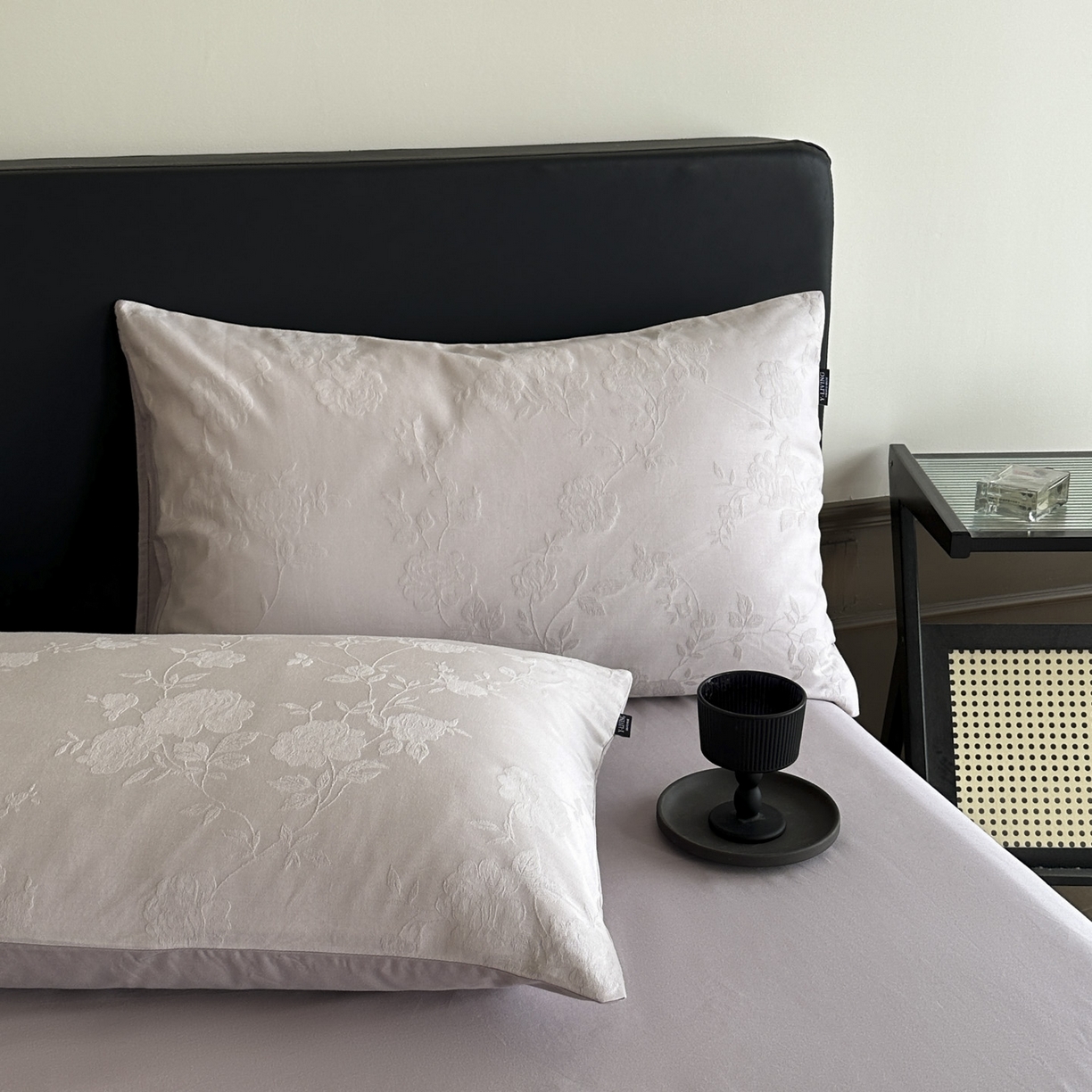 91家纺网 家纺一手货源 找家纺 宜代光年 2025新款厚织全棉大提花系列四件套 荔云花-浅紫