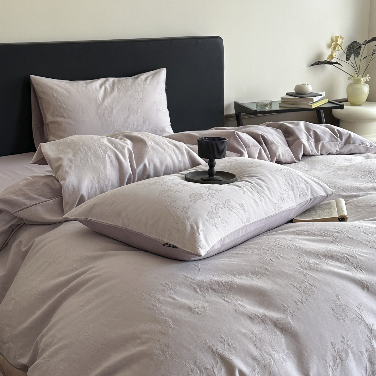 91家纺网 家纺一手货源 找家纺 宜代光年 2025新款厚织全棉大提花系列四件套 荔云花-浅紫