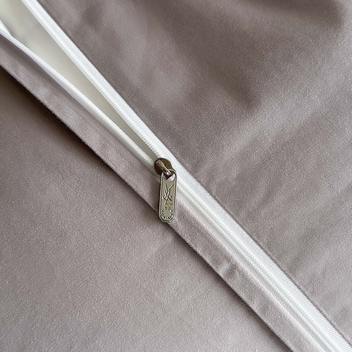 91家纺网 家纺一手货源 找家纺 宜代光年 2025新款厚织全棉大提花系列四件套 荔云花-浅紫